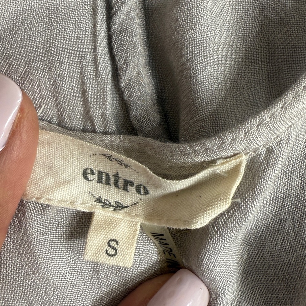 Entro Gray Ruffle Dress Size Small - Picture 7 of 11